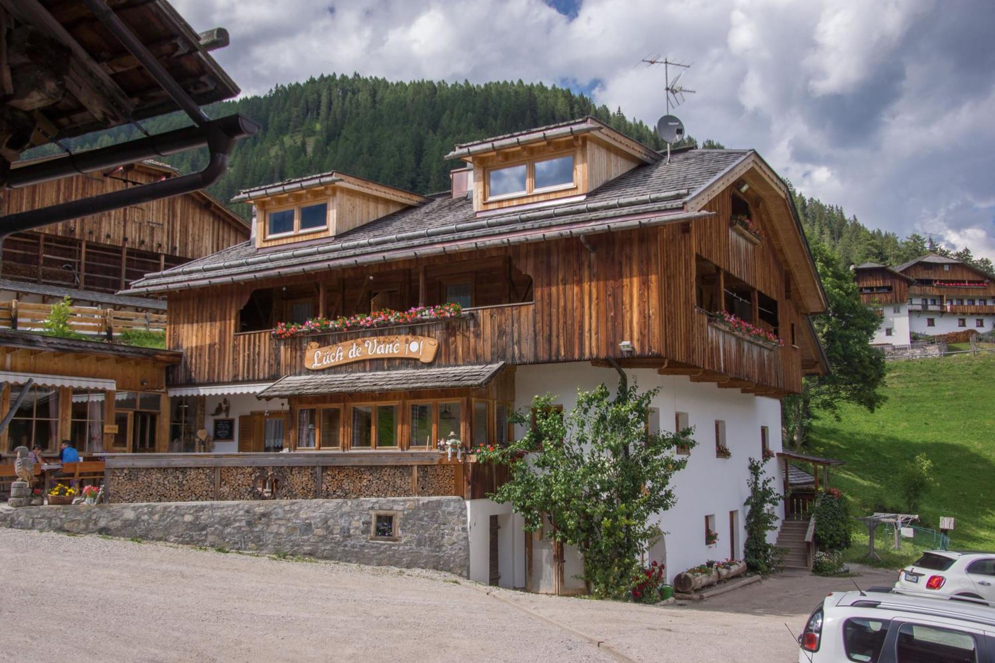 Agriturismo Luech De Vanc Сан-Мартино-ин-Бадия Экстерьер фото